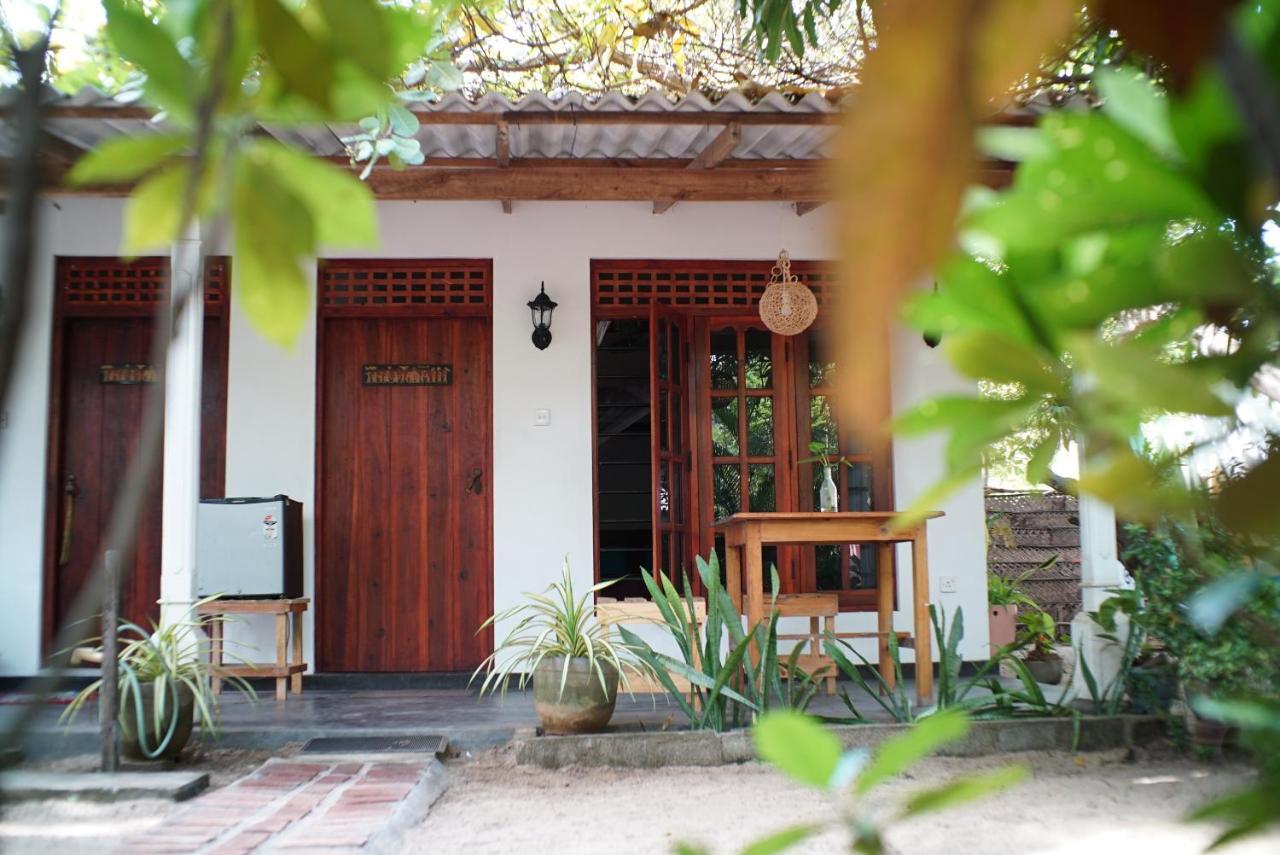 Salty Garden Arugambay Bed & Breakfast Arugam Kudah Rom bilde